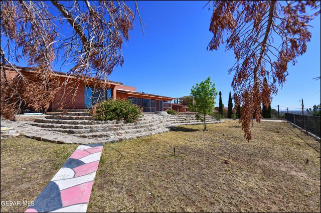 2400 SAVANNAH Avenue, El Paso, TX 79930