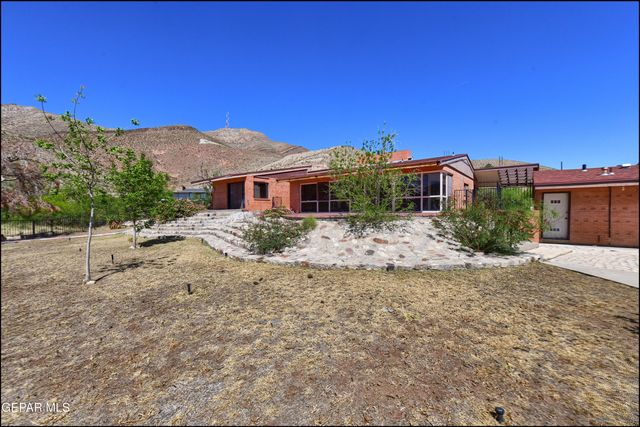 2400 SAVANNAH Avenue, El Paso, TX 79930