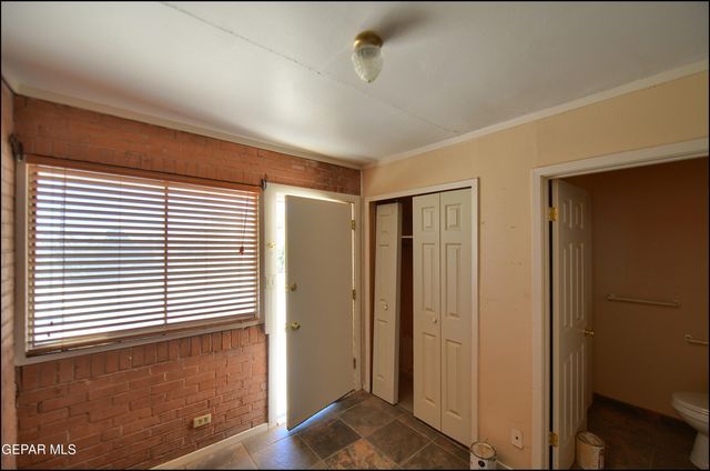 2400 SAVANNAH Avenue, El Paso, TX 79930