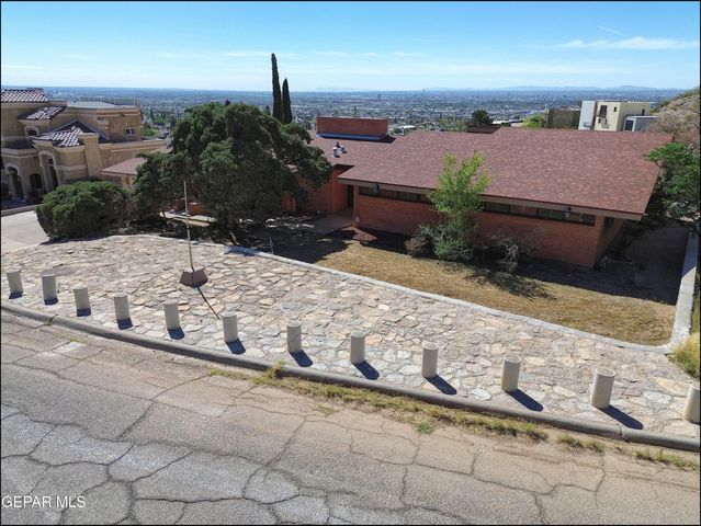 2400 SAVANNAH Avenue, El Paso, TX 79930