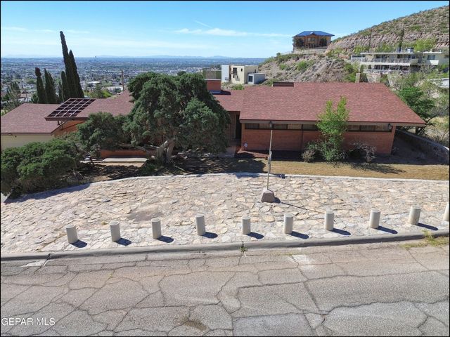 2400 SAVANNAH Avenue, El Paso, TX 79930