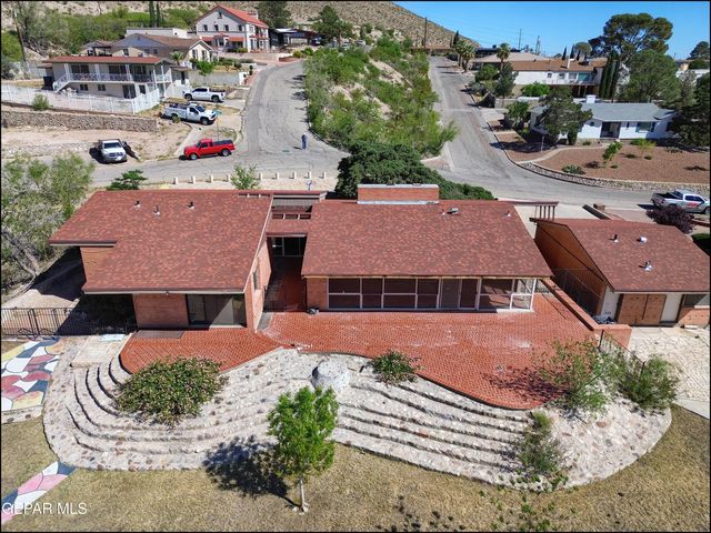 2400 SAVANNAH Avenue, El Paso, TX 79930