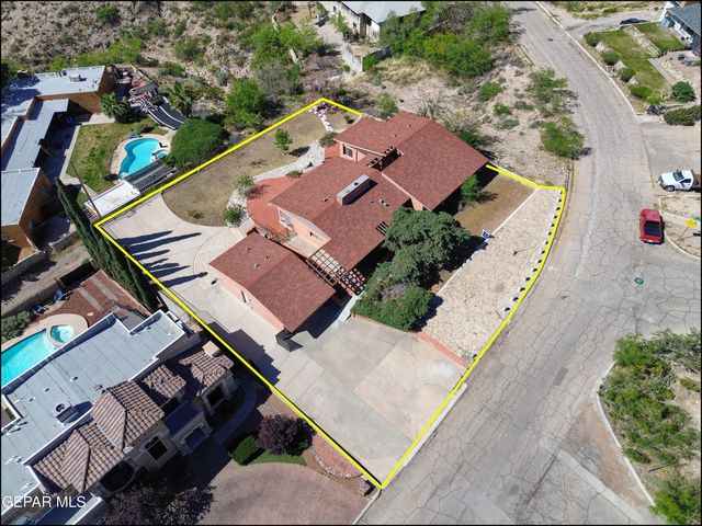 2400 SAVANNAH Avenue, El Paso, TX 79930