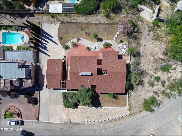 2400 SAVANNAH Avenue, El Paso, TX 79930