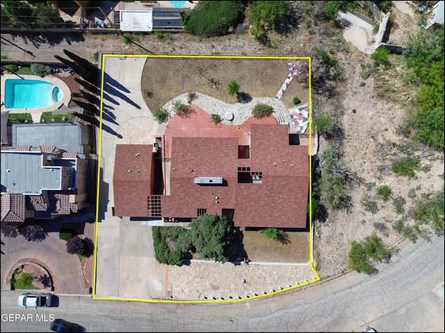 2400 SAVANNAH Avenue, El Paso, TX 79930
