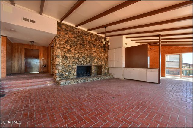 2400 SAVANNAH Avenue, El Paso, TX 79930