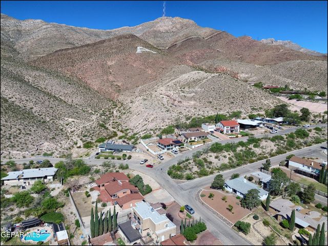 2400 SAVANNAH Avenue, El Paso, TX 79930