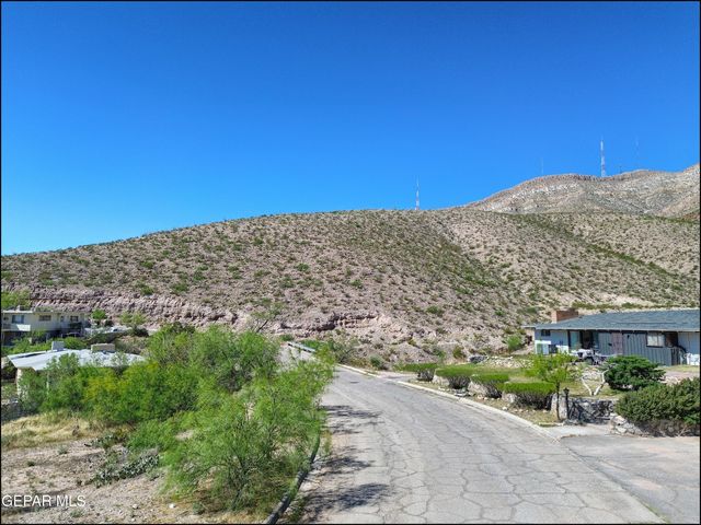 2400 SAVANNAH Avenue, El Paso, TX 79930