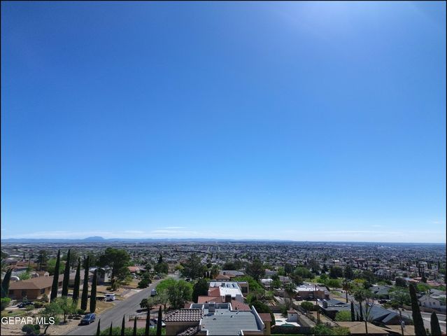 2400 SAVANNAH Avenue, El Paso, TX 79930