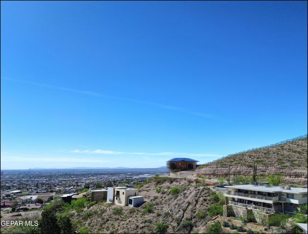 2400 SAVANNAH Avenue, El Paso, TX 79930