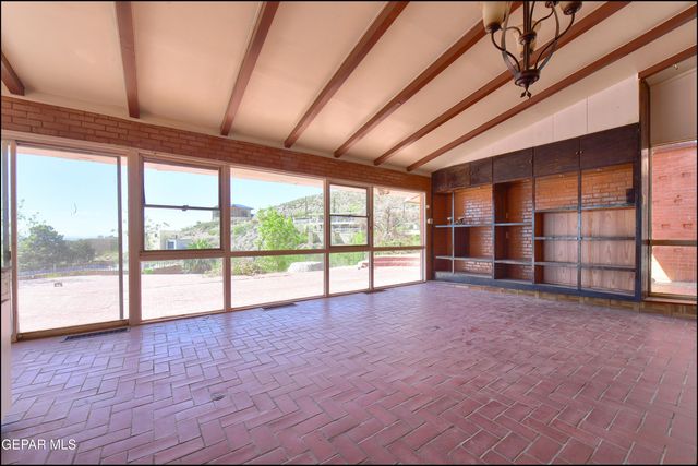 2400 SAVANNAH Avenue, El Paso, TX 79930