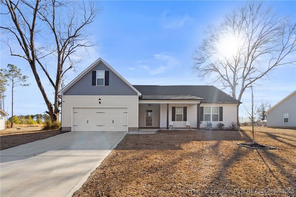 751 Wallace McLean Road, Raeford, NC 28376