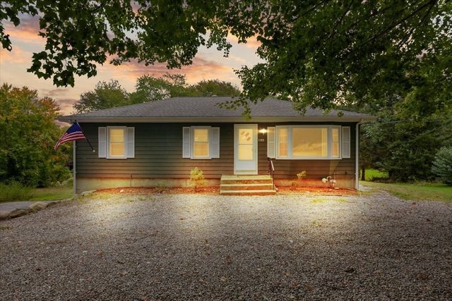 1189 Bark St, Swansea, MA 02777