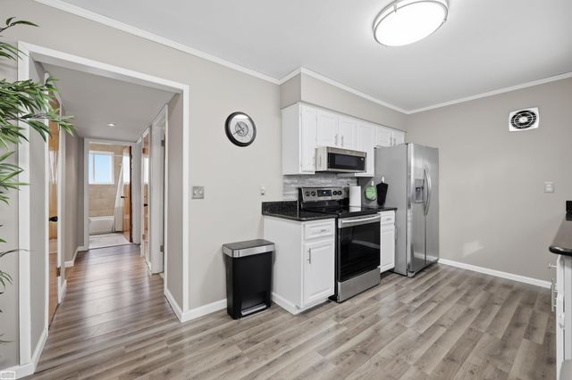 33043 Fraser Avenue, Fraser, MI 48026