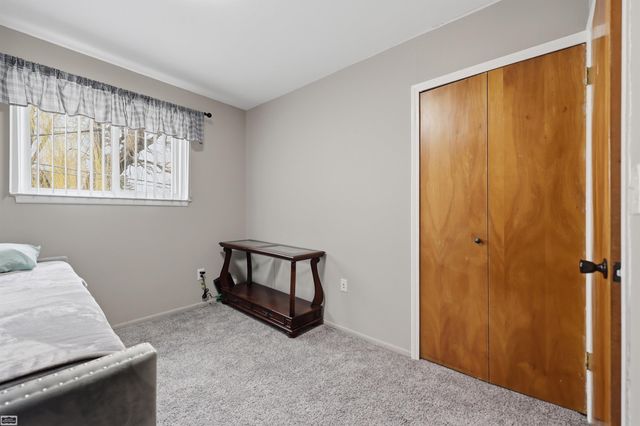 33043 Fraser Avenue, Fraser, MI 48026