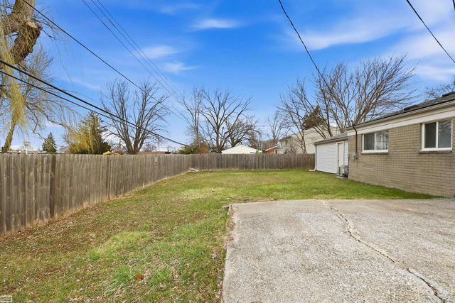 33043 Fraser Avenue, Fraser, MI 48026