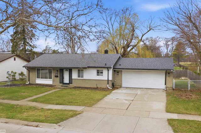 33043 Fraser Avenue, Fraser, MI 48026