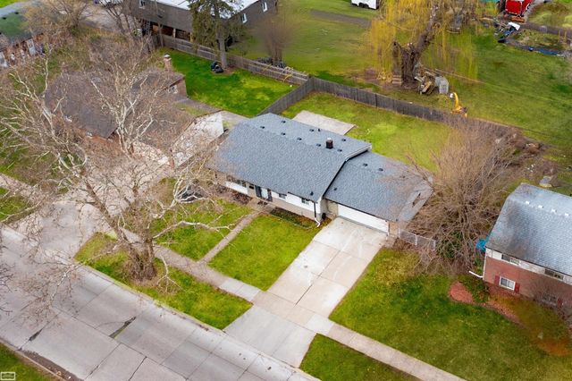 33043 Fraser Avenue, Fraser, MI 48026