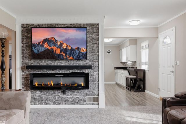 33043 Fraser Avenue, Fraser, MI 48026