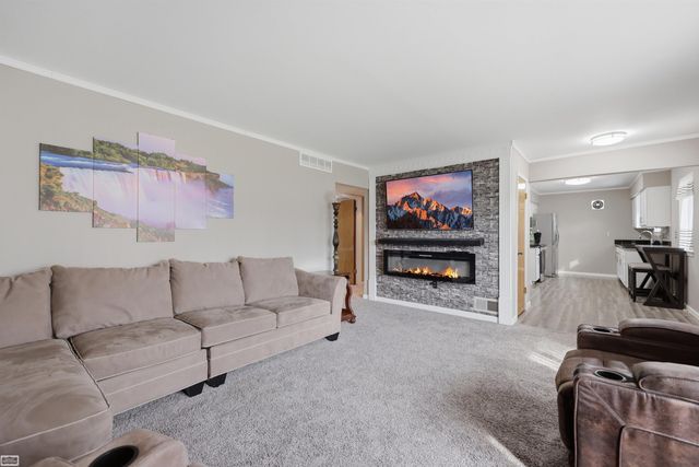 33043 Fraser Avenue, Fraser, MI 48026