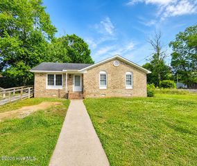3649 S Walnut Street, Farmville, NC 27828