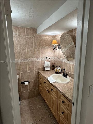 1900 W 68th Street F104, Hialeah, FL 33014