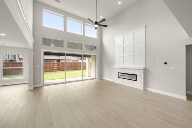 337 Willie Way, Burleson, TX 76028