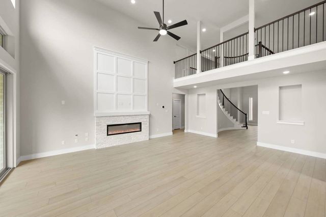 337 Willie Way, Burleson, TX 76028