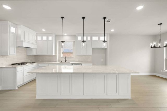 337 Willie Way, Burleson, TX 76028