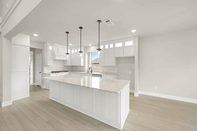 337 Willie Way, Burleson, TX 76028