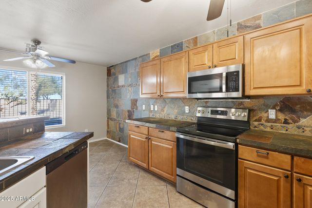 1498 E ROSEBUD Drive, San Tan Valley, AZ 85143