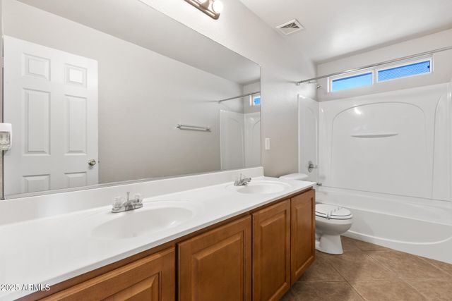 1498 E ROSEBUD Drive, San Tan Valley, AZ 85143