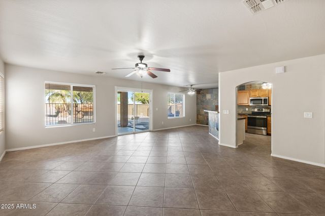 1498 E ROSEBUD Drive, San Tan Valley, AZ 85143