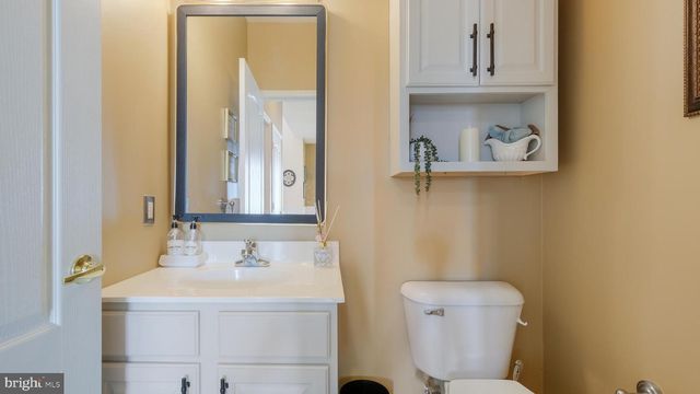113 W HAMILTON ST, Chalfont, PA 18914