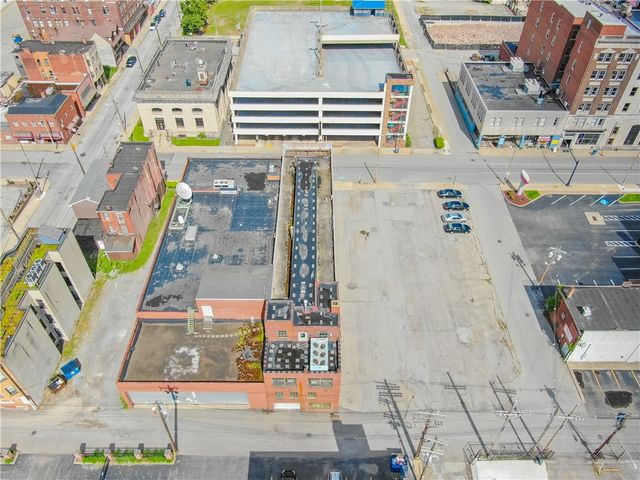 27 N Mercer St, New Castle, PA 16101