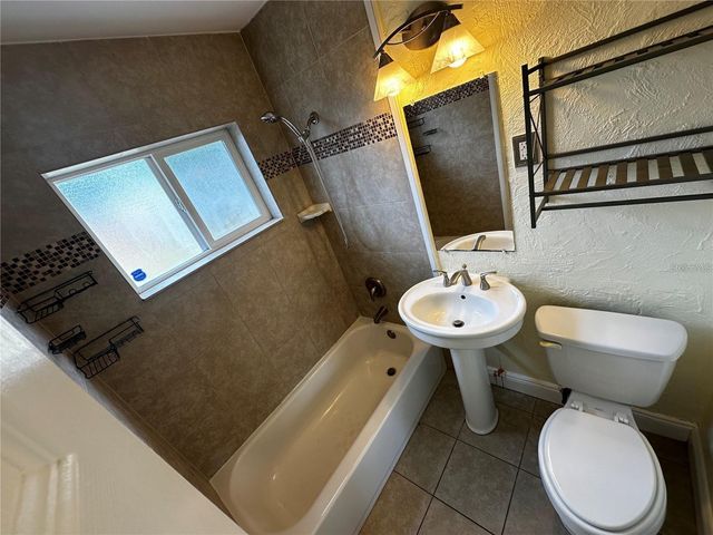 8933 NARCISSUS AVENUE, Seminole, FL 33777