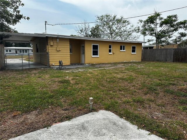 8933 NARCISSUS AVENUE, Seminole, FL 33777