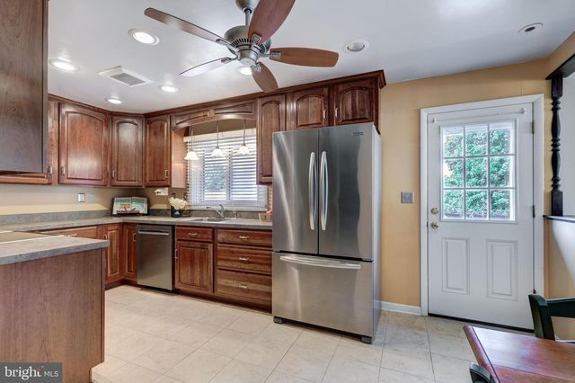 2409 DEER PARK RD, Finksburg, MD 21048