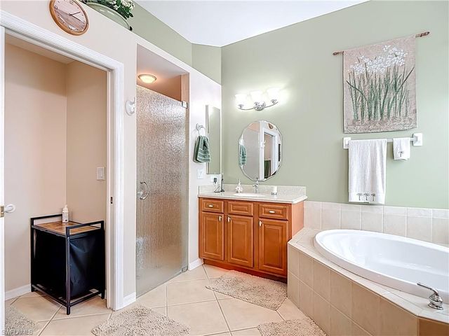 13337 QUEEN PALM RUN, North Fort Myers, FL 33903