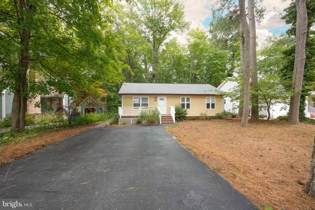 38 FAIRWAY LN, Berlin, MD 21811