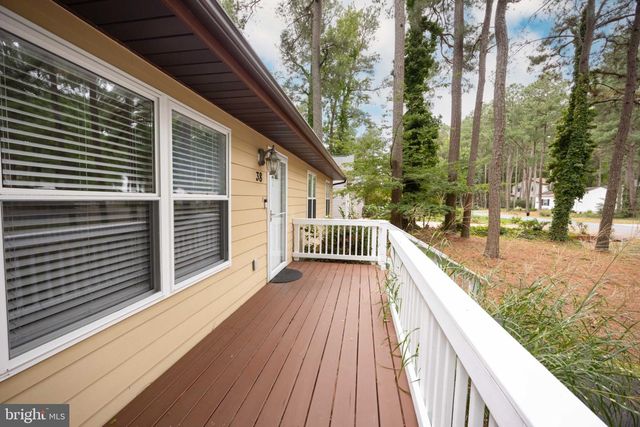 38 FAIRWAY LN, Berlin, MD 21811