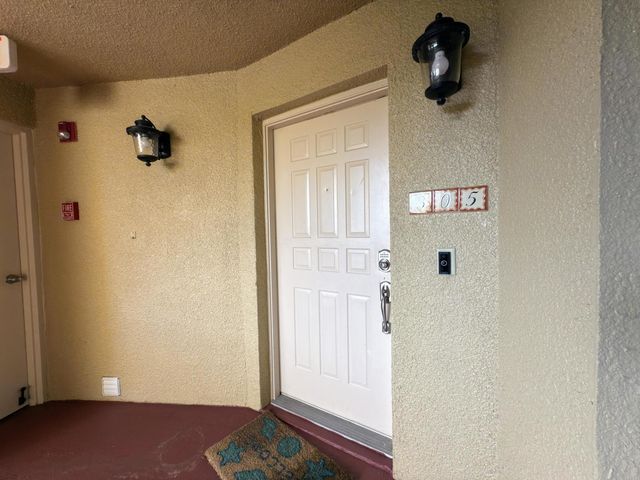 700 Uno Lago Drive 305, Juno Beach, FL 33408