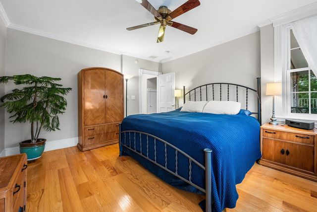 54 Chestnut St 3, Boston, MA 02129