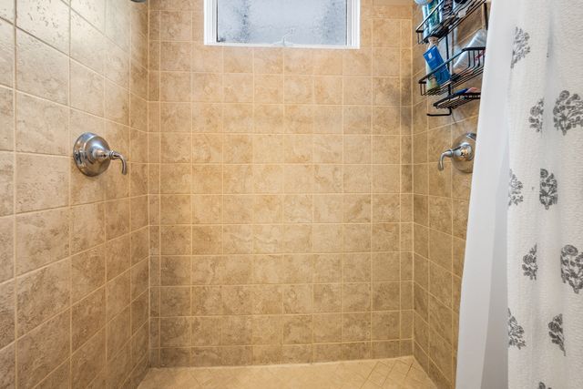54 Chestnut St 3, Boston, MA 02129