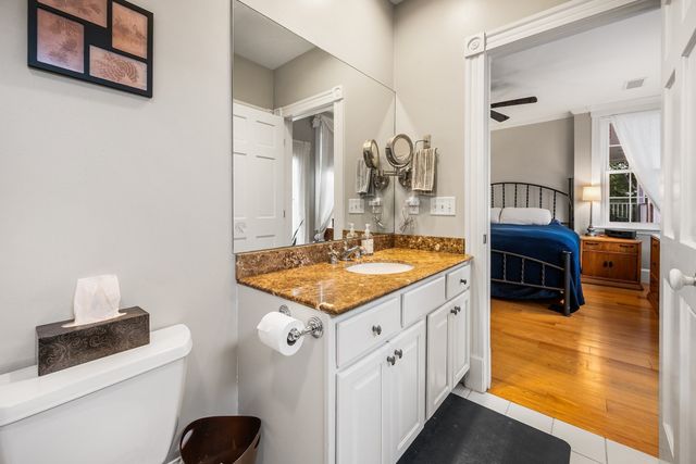 54 Chestnut St 3, Boston, MA 02129
