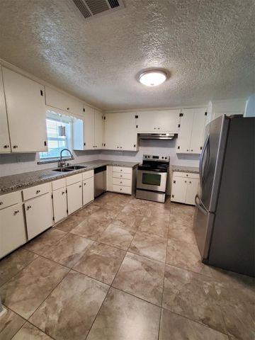 6526 Linden Street, Houston, TX 77087