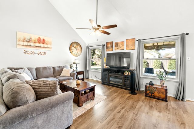 6805 Black Wing Drive, Fort Worth, TX 76137