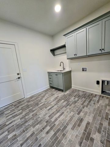 5544 Sinclair St, Murfreesboro, TN 37127