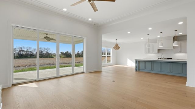 5544 Sinclair St, Murfreesboro, TN 37127