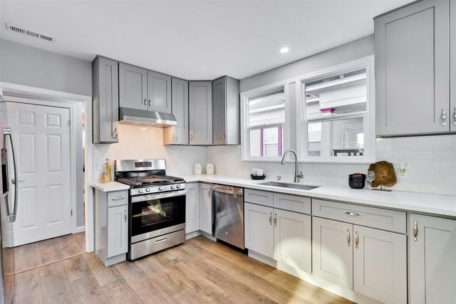 1238 97th Avenue, Oakland, CA 94603